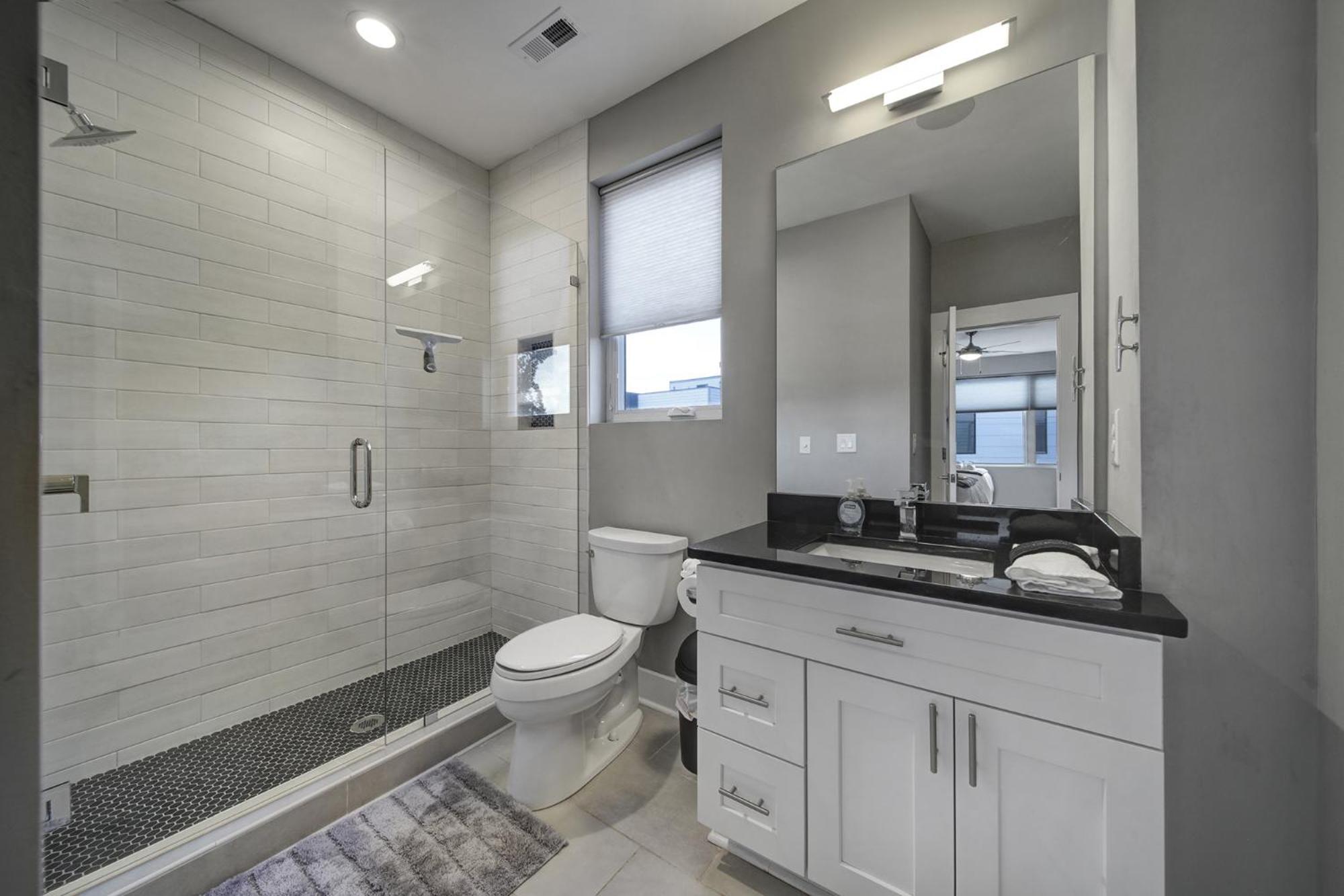 שרלוט 906 Westbrook B City Views Rooftop Hot Tub And Short Walk To Stadium מראה חיצוני תמונה