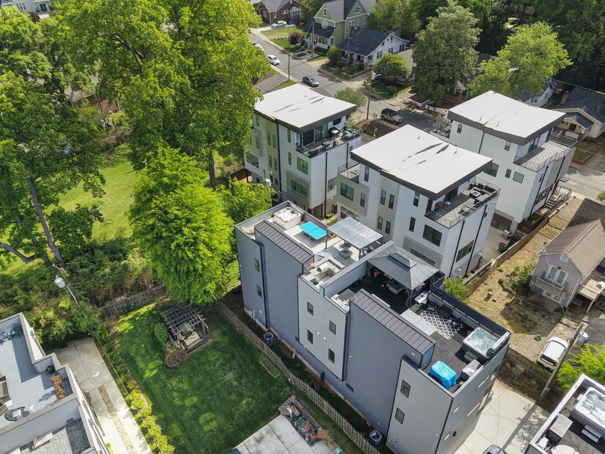שרלוט 906 Westbrook B City Views Rooftop Hot Tub And Short Walk To Stadium מראה חיצוני תמונה